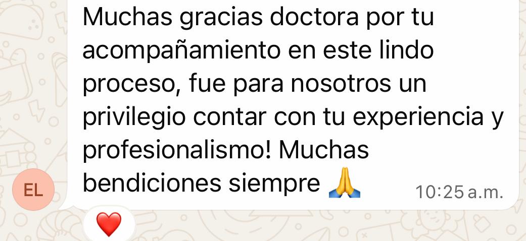Captura de WhatsApp — testimonio de agradecimiento a la doctora